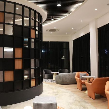 Otel Hotel Suite シブ エクステリア 写真