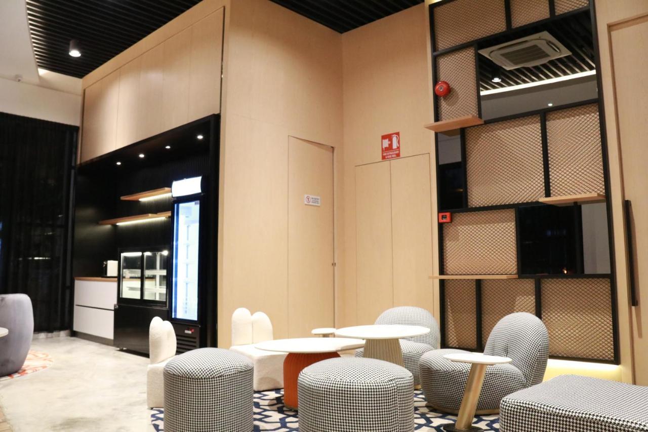 Otel Hotel Suite シブ エクステリア 写真