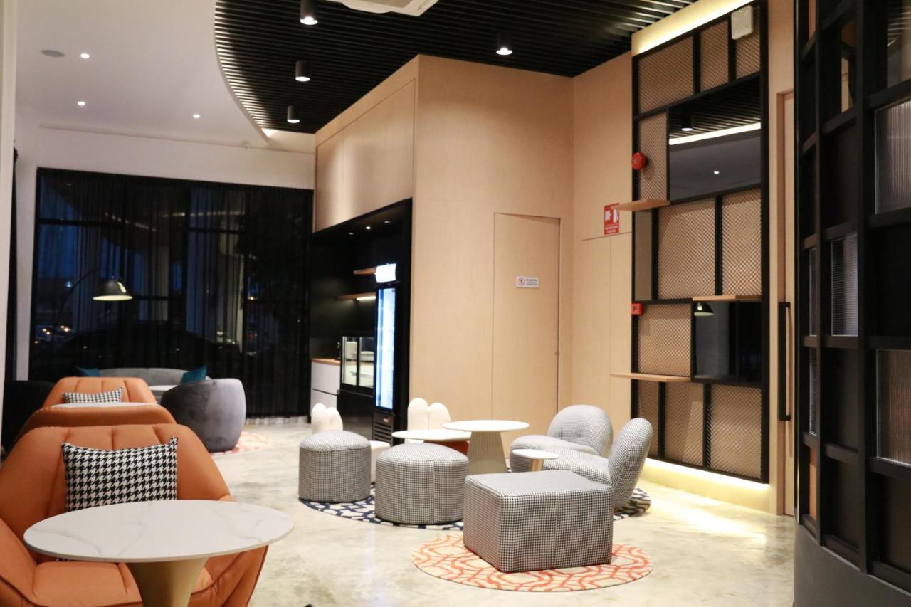 Otel Hotel Suite シブ エクステリア 写真