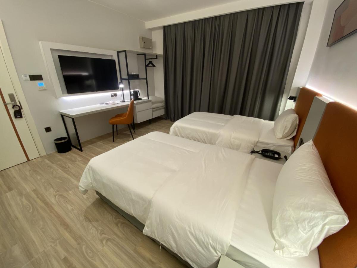 Otel Hotel Suite シブ エクステリア 写真